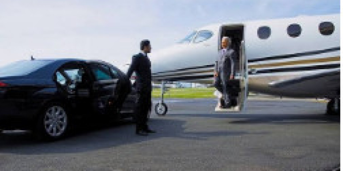 Airport Transfer Service: The Overlooked Detail That Can Make or Break a Trip