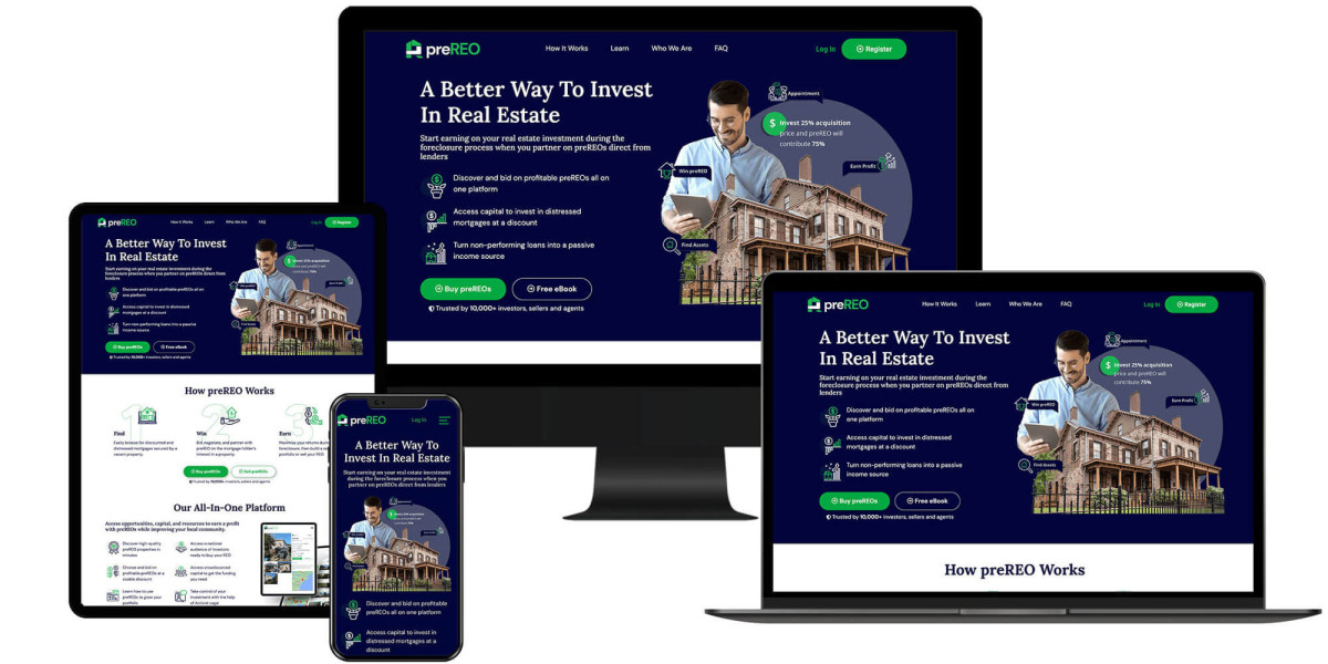 Freelance Website Designer Houston: Designing for the Moment of Comparison